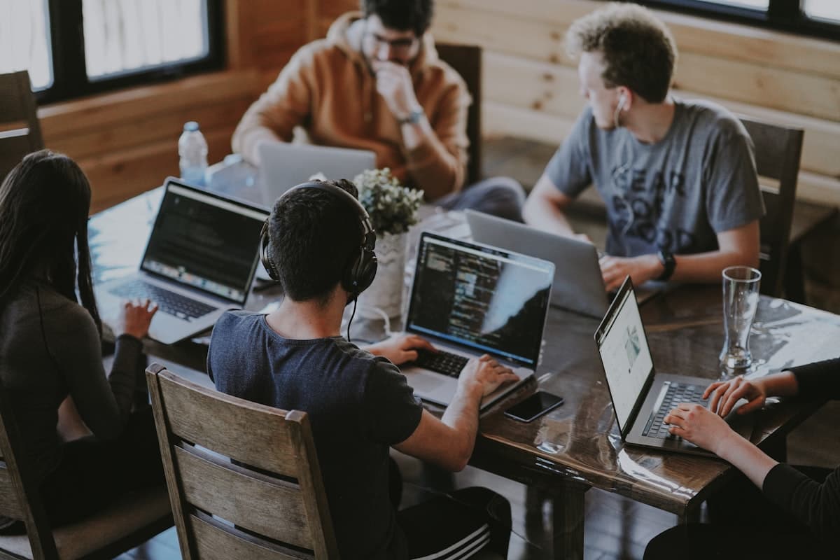 Team im Unternehmen, Gewerbeversicherung